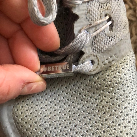 Nike free runs - Picture 4 of 4